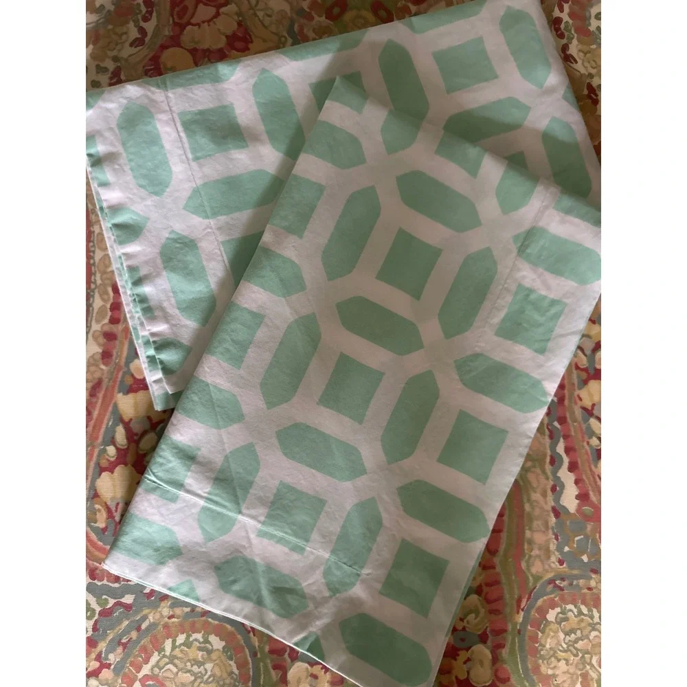 PB Teen Mint Green Geometric Trellis Duvet Cover Set with‎ 2 Standard Shams